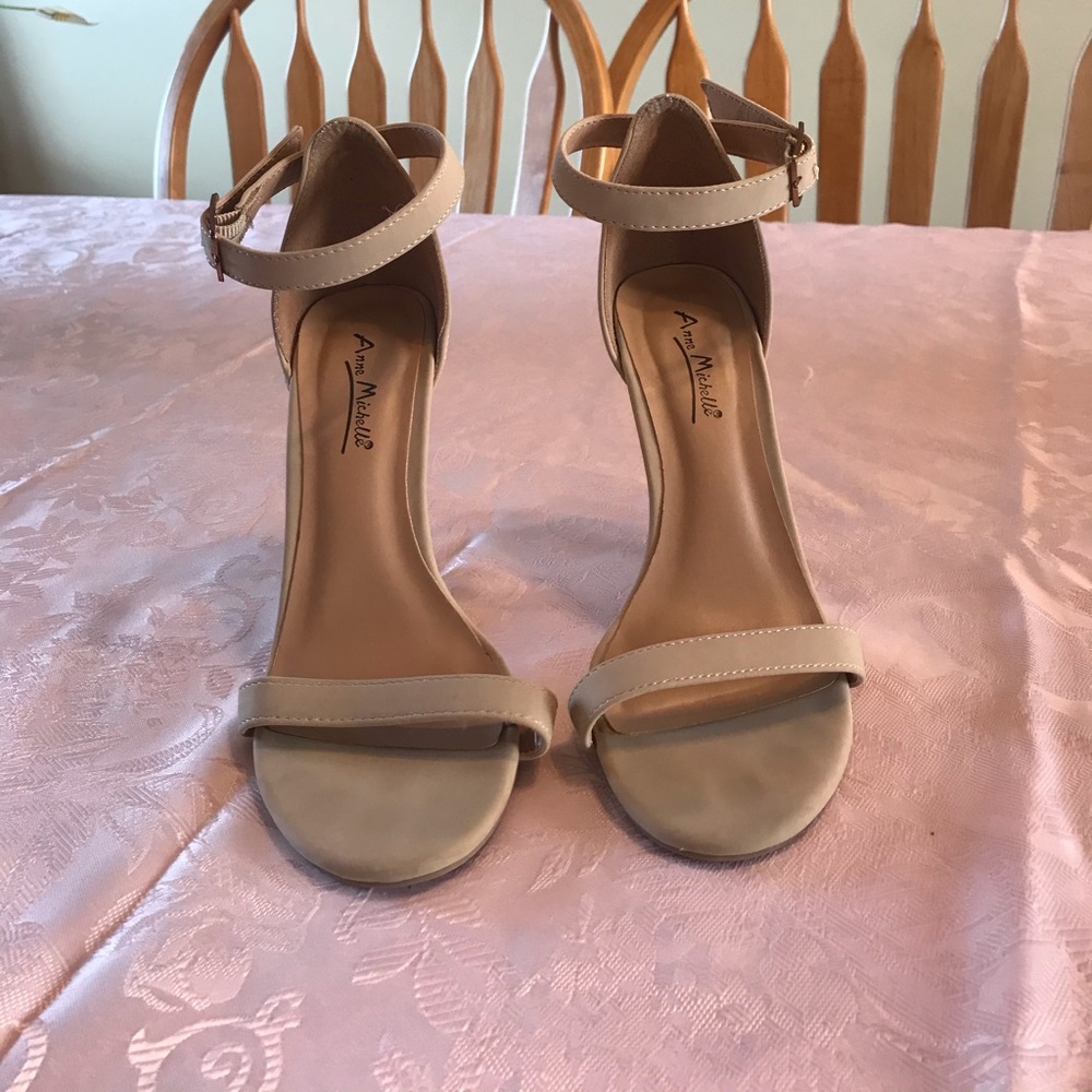 Nude Heels!